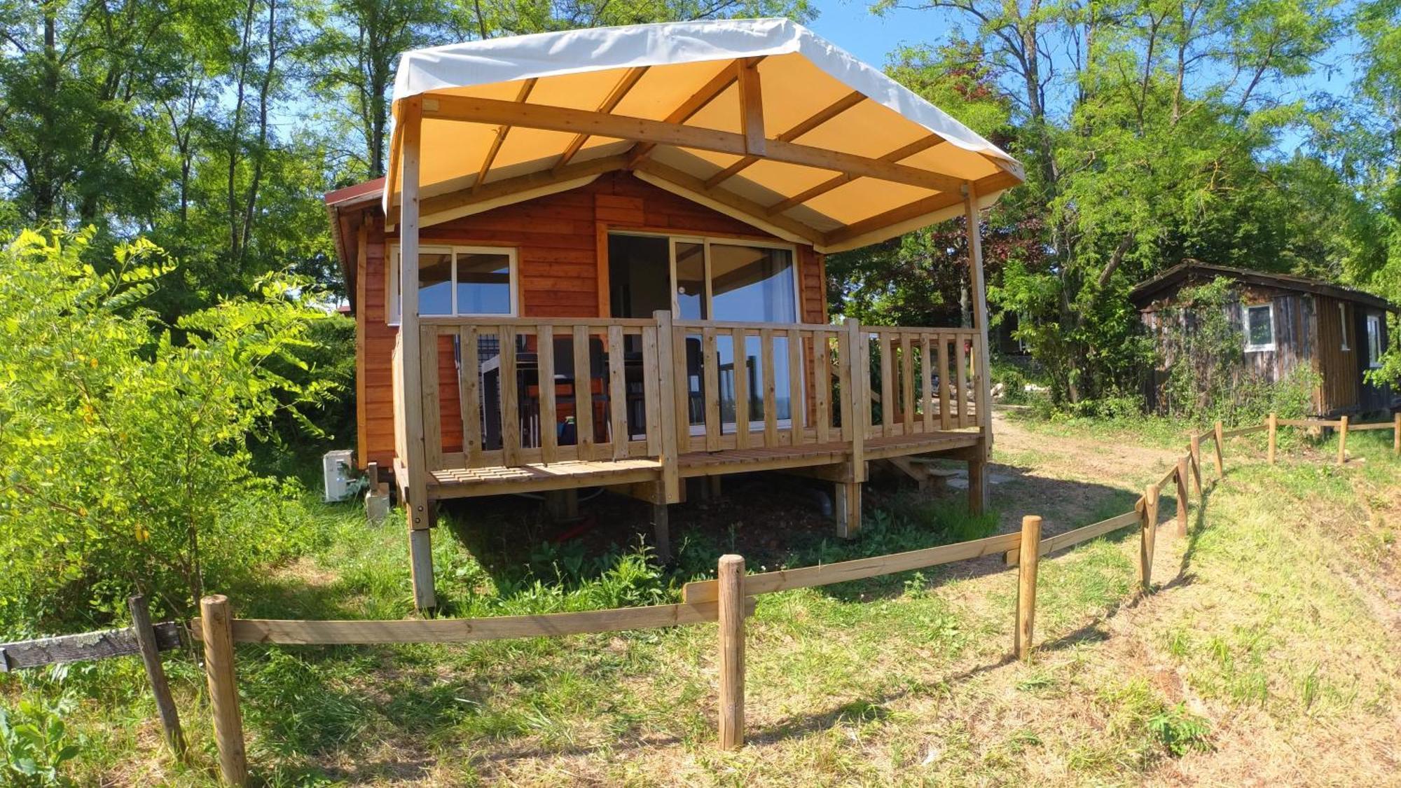 Camping Les Terrasses De Dordogne Руффиньяк-Сен-Сернен Экстерьер фото