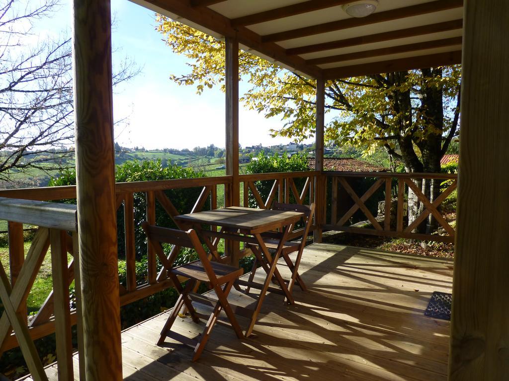 Camping Les Terrasses De Dordogne Руффиньяк-Сен-Сернен Экстерьер фото