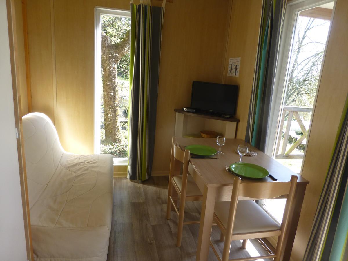 Camping Les Terrasses De Dordogne Руффиньяк-Сен-Сернен Экстерьер фото