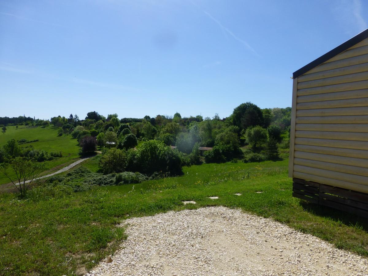 Camping Les Terrasses De Dordogne Руффиньяк-Сен-Сернен Экстерьер фото